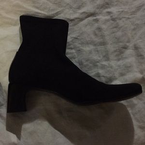 Gucci suede style boots, great condition!